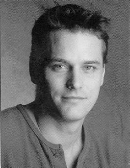 paul gross personal life.